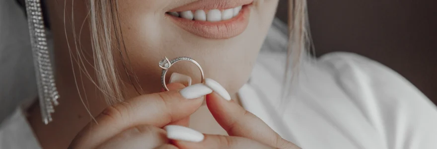 creez-une-bague-de-fiancailles-unique-pour-symboliser-votre-amour-eternel